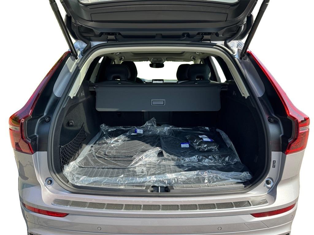 new 2026 Volvo XC60 car, priced at $65,299