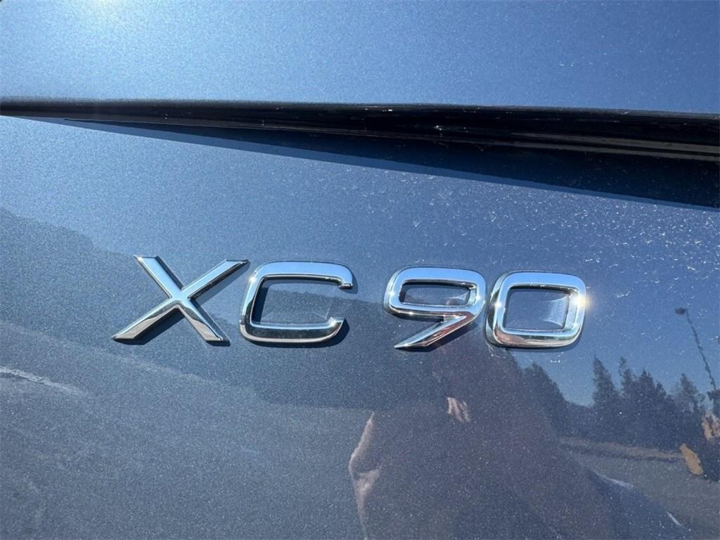 new 2025 Volvo XC90 car, priced at $67,265