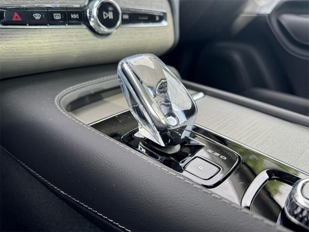 new 2025 Volvo XC90 Plug-In Hybrid car, priced at $86,460