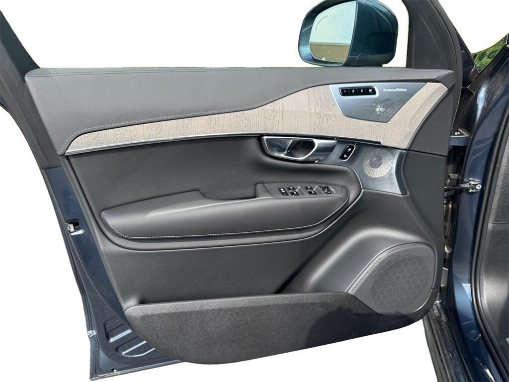 new 2025 Volvo XC90 Plug-In Hybrid car, priced at $86,460