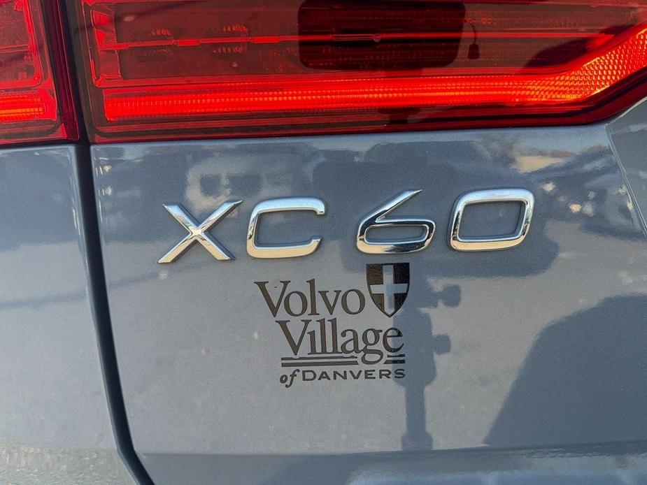 used 2022 Volvo XC60 car, priced at $35,656