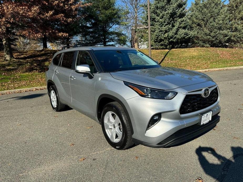 used 2023 Toyota Highlander car, priced at $33,886