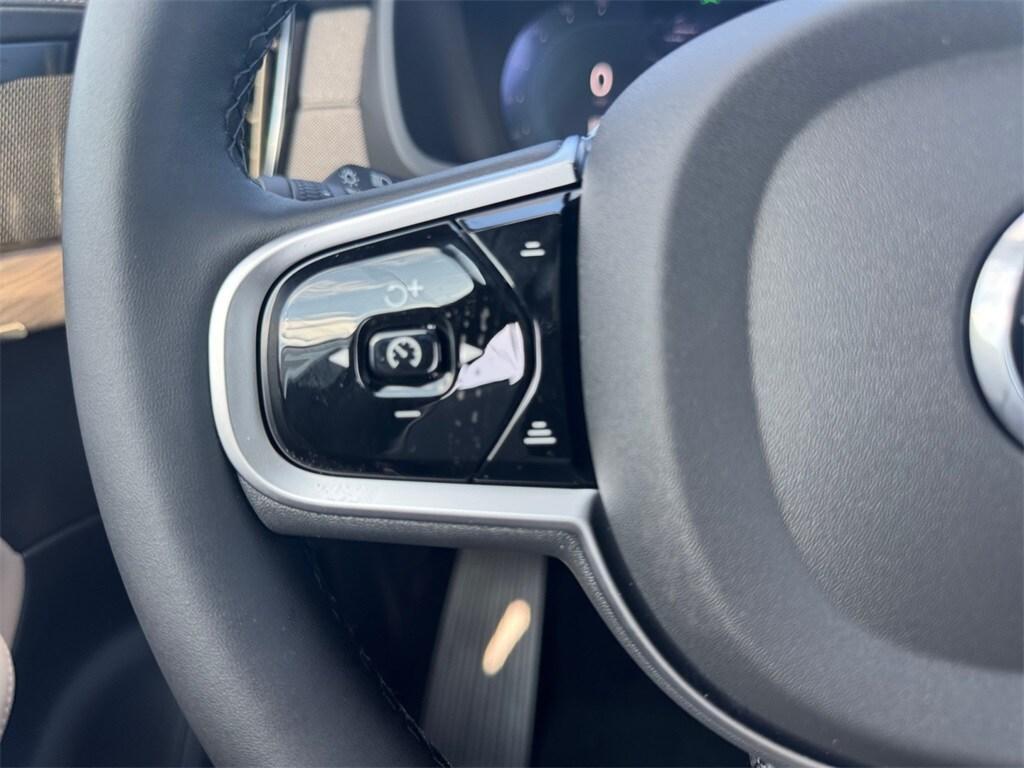 new 2025 Volvo XC90 Plug-In Hybrid car, priced at $77,895