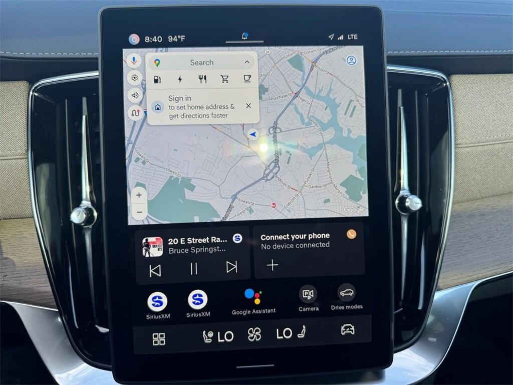 new 2025 Volvo XC90 Plug-In Hybrid car, priced at $77,895