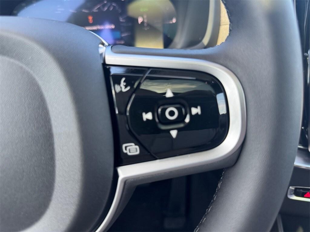 new 2025 Volvo XC90 Plug-In Hybrid car, priced at $77,895