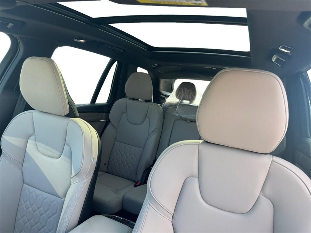 new 2025 Volvo XC90 Plug-In Hybrid car, priced at $77,895