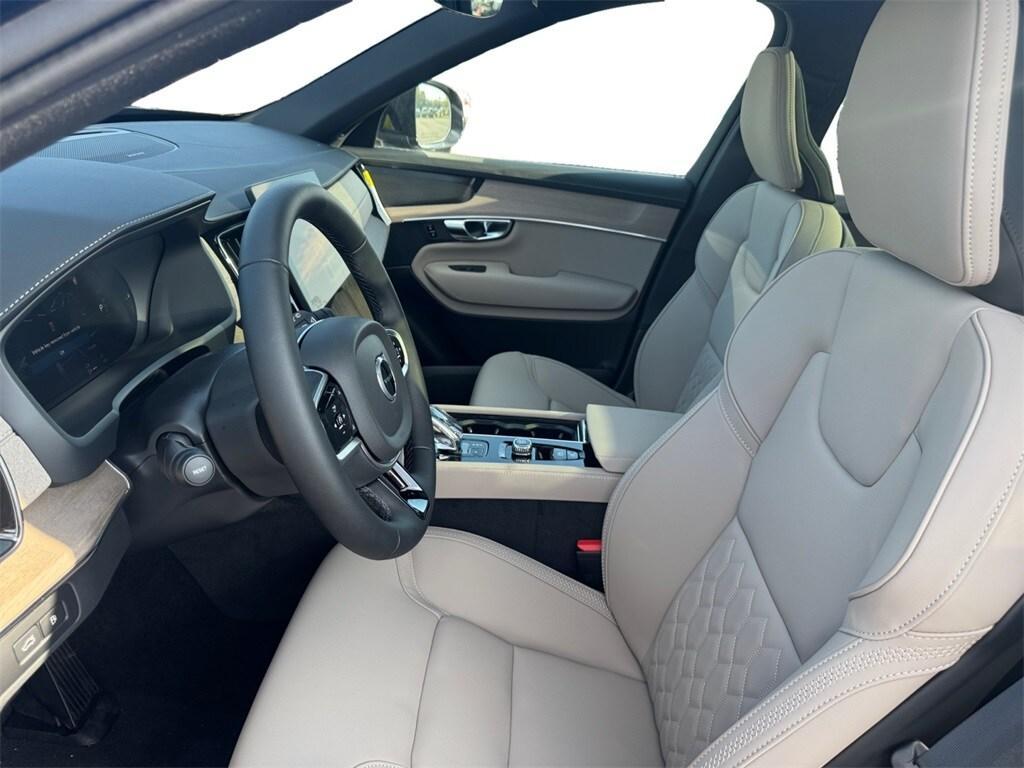 new 2025 Volvo XC90 Plug-In Hybrid car, priced at $77,895