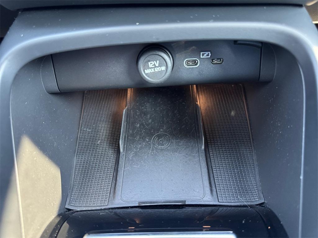 used 2023 Volvo XC40 car, priced at $34,655