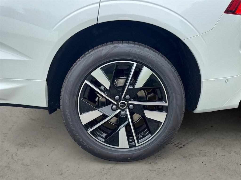 new 2026 Volvo XC60 car, priced at $58,360
