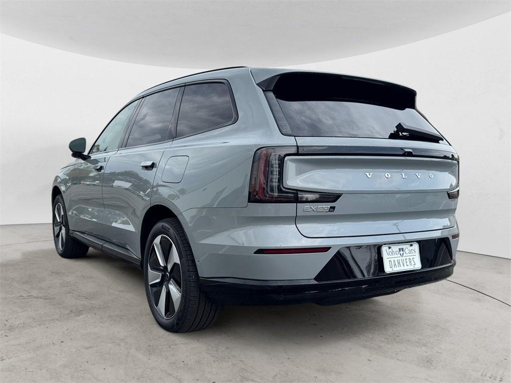 new 2025 Volvo EX90 car