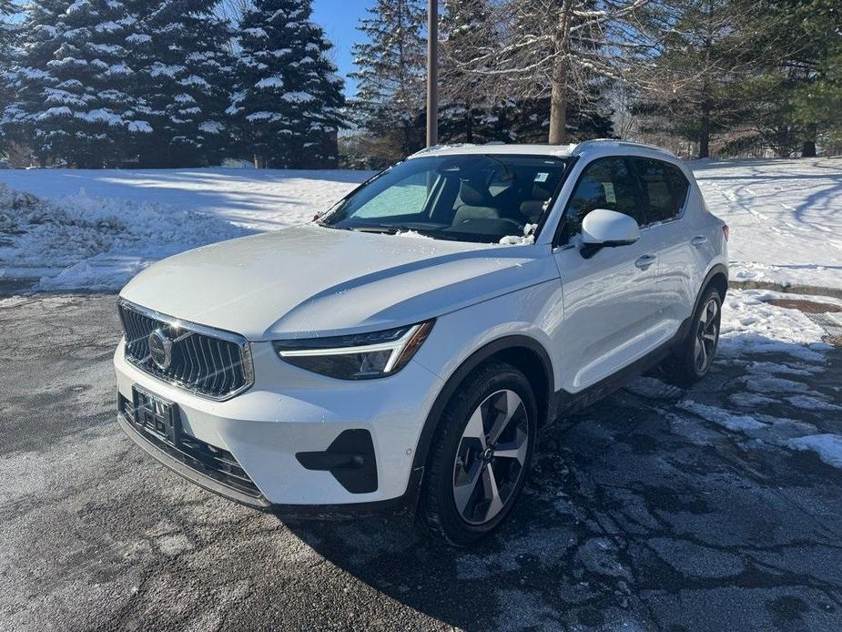 used 2024 Volvo XC40 car, priced at $34,810