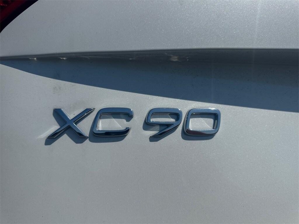 new 2025 Volvo XC90 car, priced at $76,850