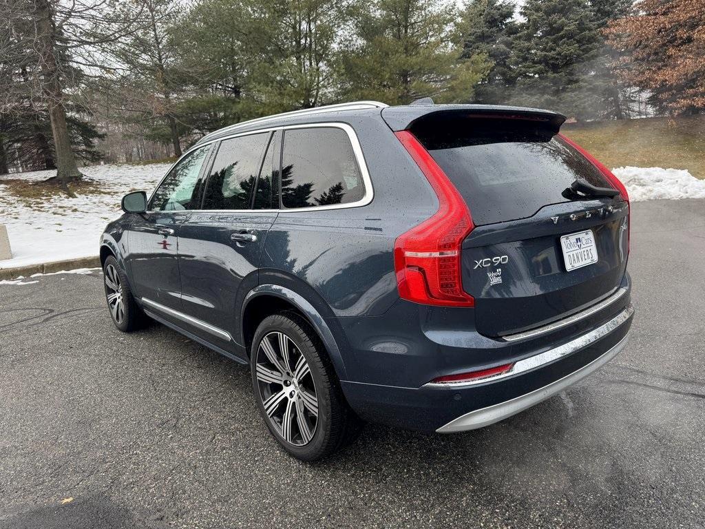 used 2022 Volvo XC90 car, priced at $43,997