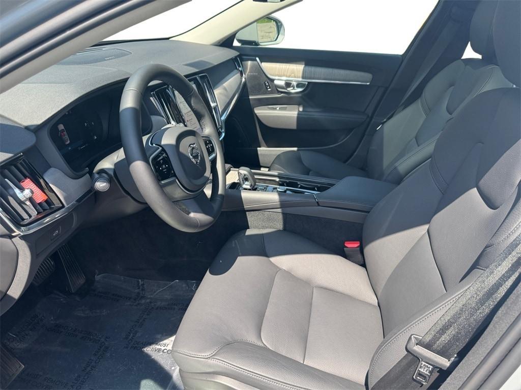 new 2025 Volvo S90 car