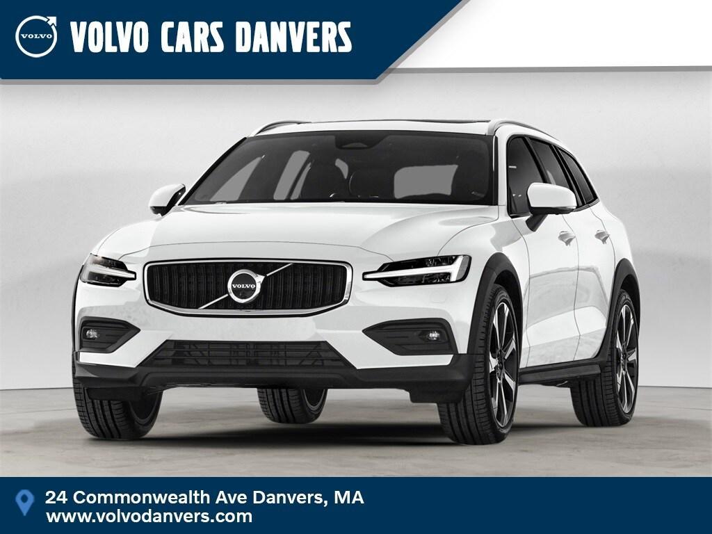 new 2025 Volvo V60 Cross Country car, priced at $58,905