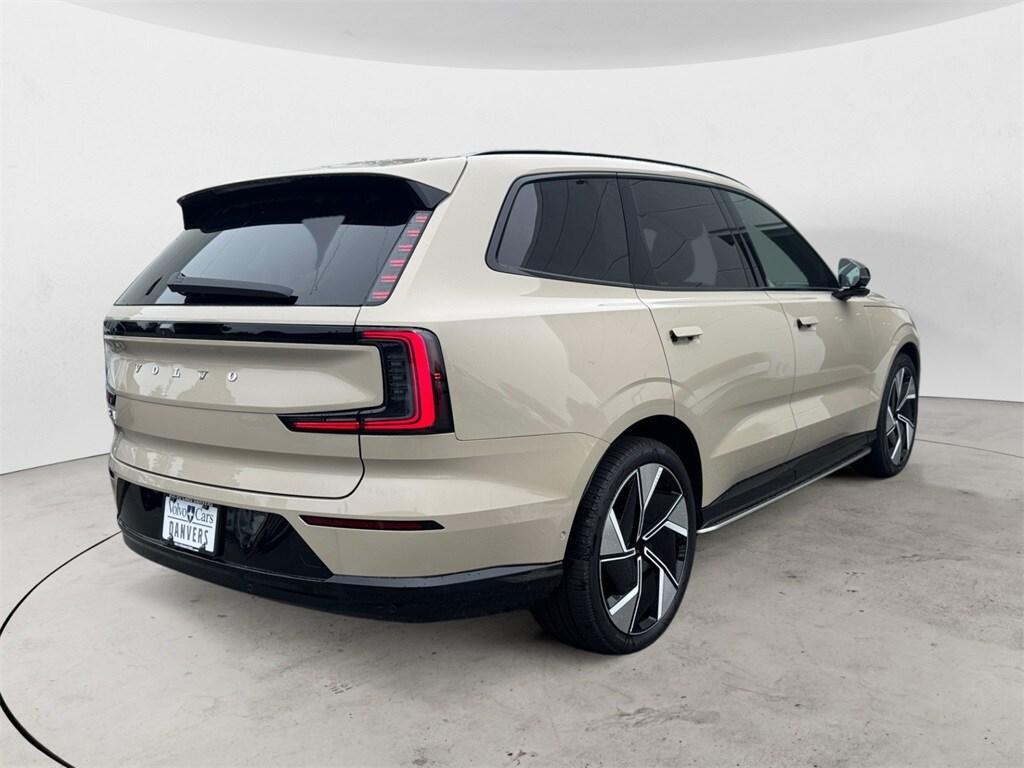 new 2025 Volvo EX90 car