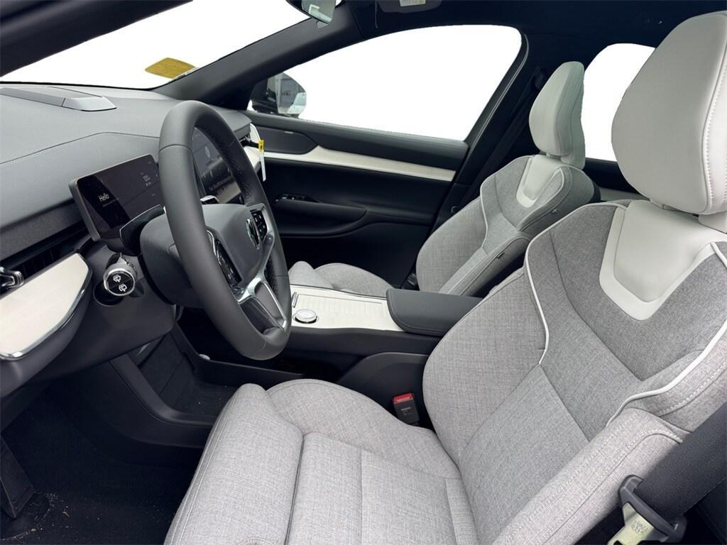 new 2025 Volvo EX90 car