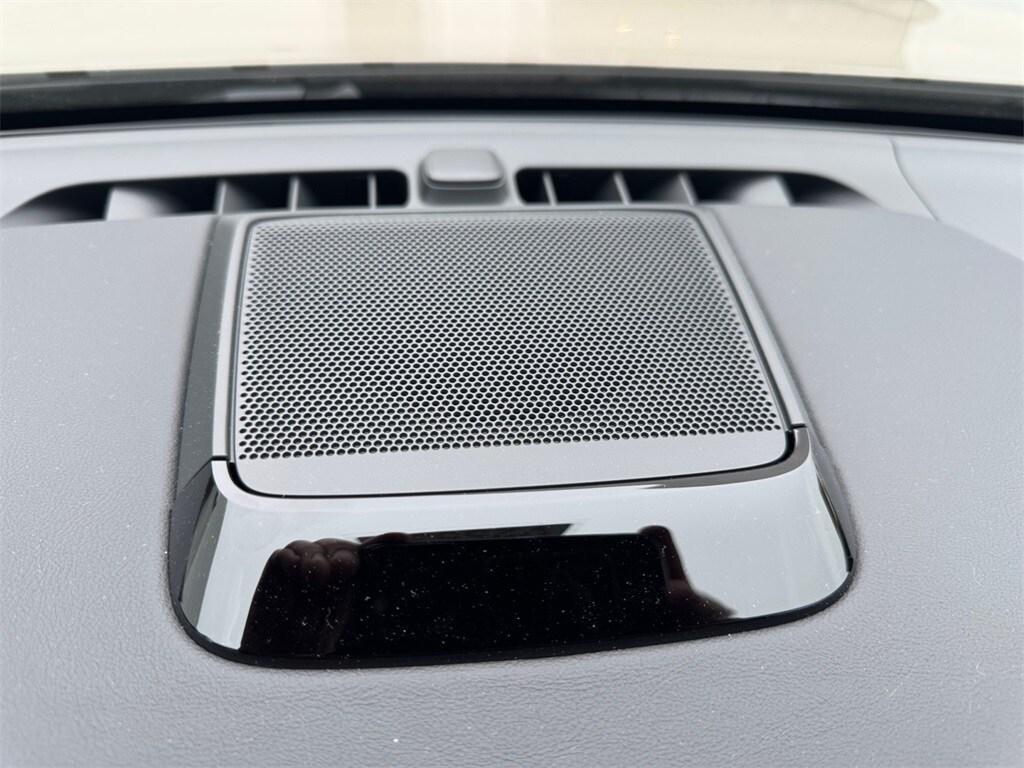 new 2025 Volvo EX90 car