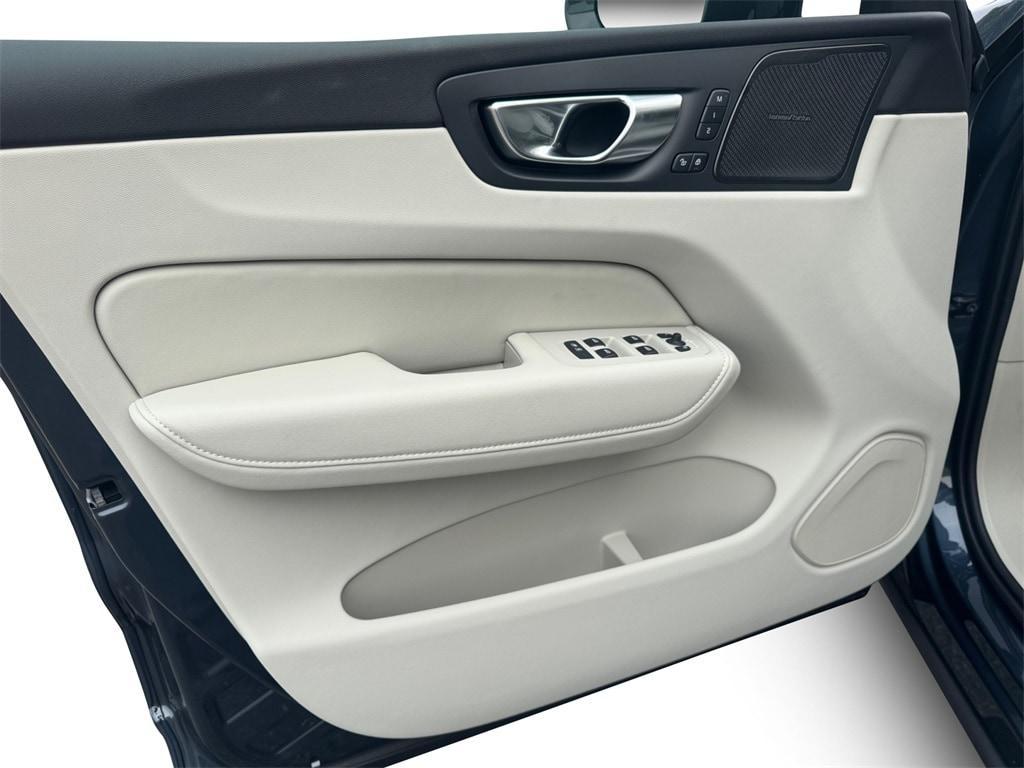 new 2026 Volvo XC60 car, priced at $64,484