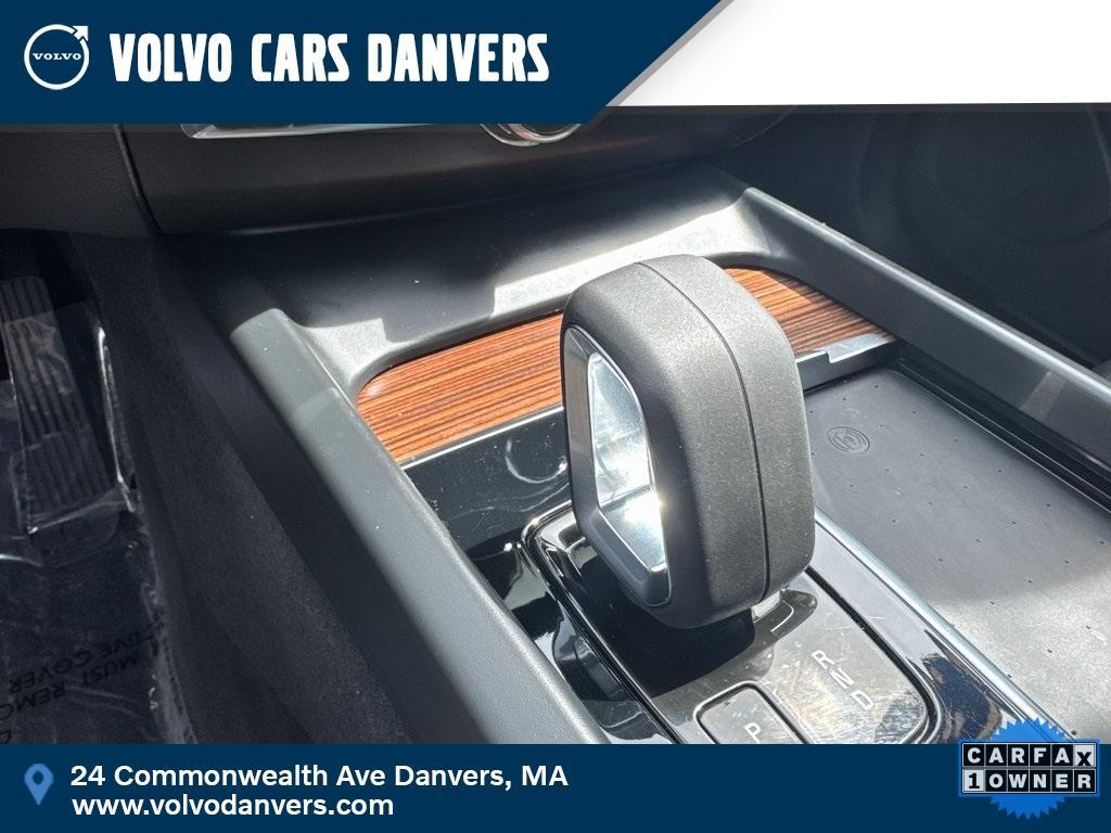 used 2022 Volvo XC60 car, priced at $35,886