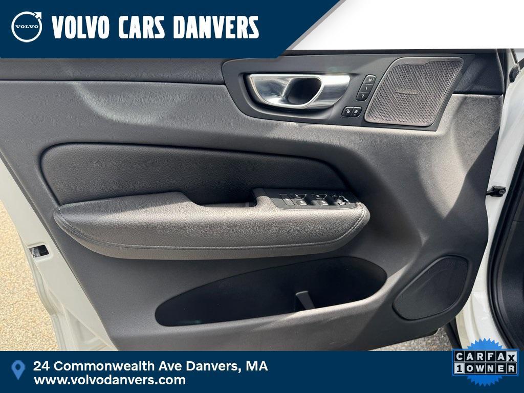 used 2022 Volvo XC60 car, priced at $35,886