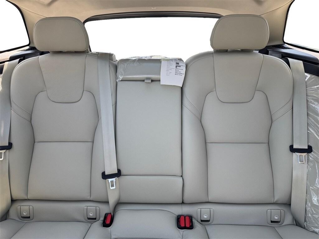 new 2025 Volvo XC60 Plug-In Hybrid car, priced at $66,260