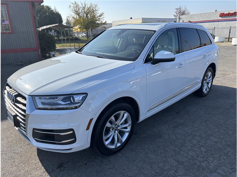 used 2019 Audi Q7 car, priced at $21,977