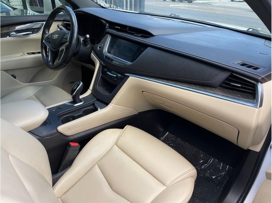 used 2019 Cadillac XT5 car, priced at $18,999