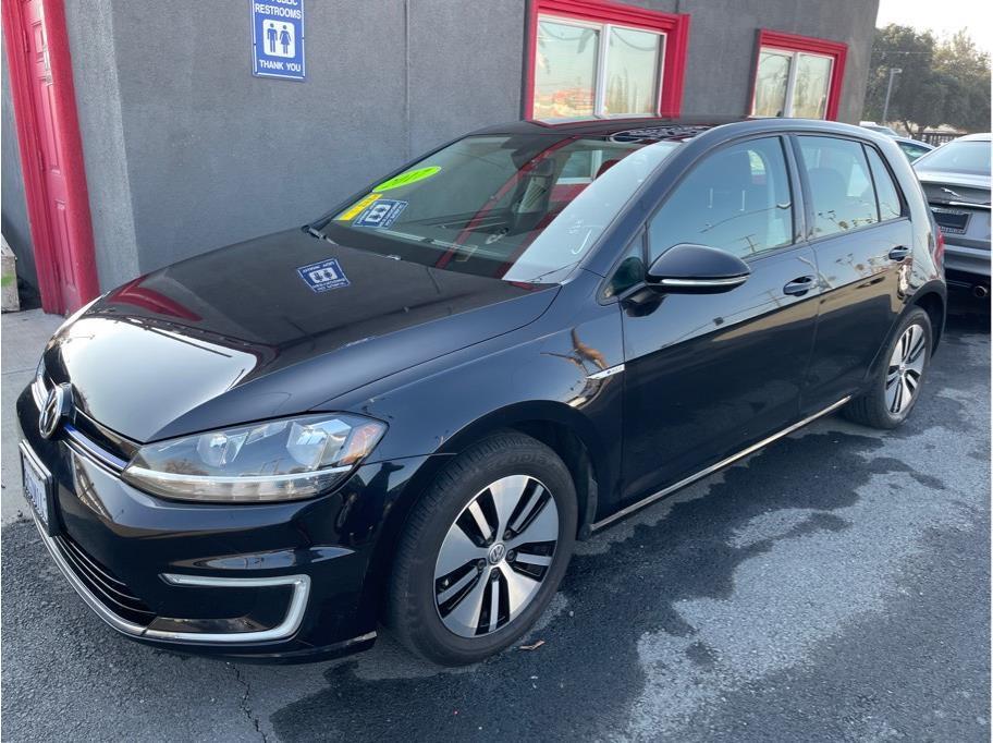 used 2017 Volkswagen e-Golf car, priced at $15,977