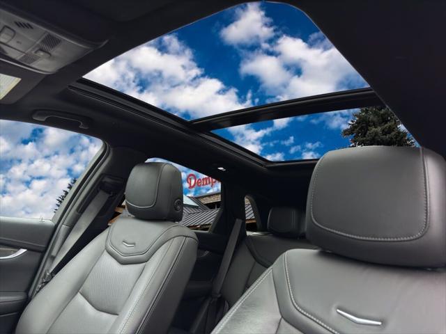 used 2021 Cadillac XT5 car, priced at $31,991