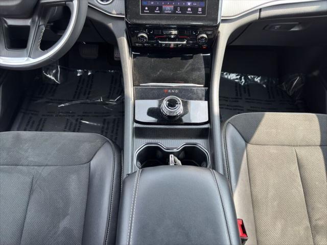 used 2024 Jeep Grand Cherokee L car, priced at $39,991