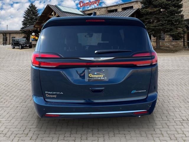 new 2025 Chrysler Pacifica Hybrid car, priced at $47,025