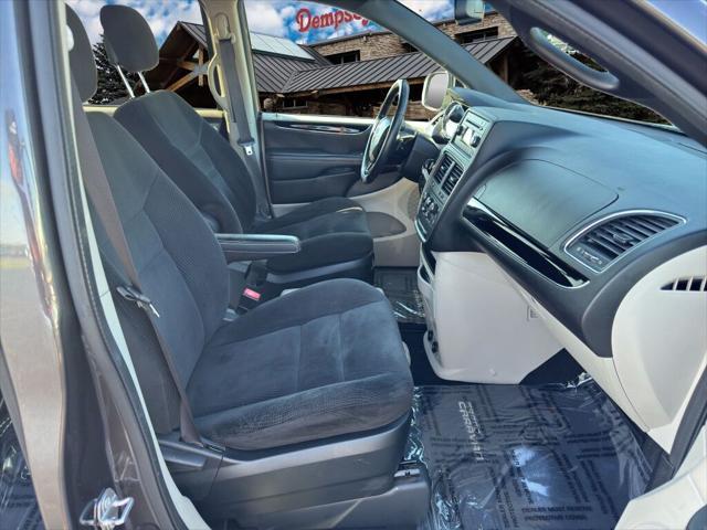 used 2016 Dodge Grand Caravan car