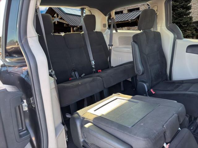 used 2016 Dodge Grand Caravan car