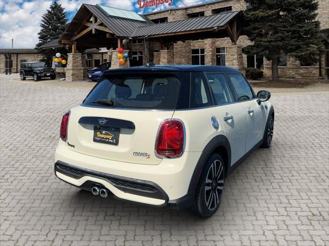 used 2022 MINI Hardtop car, priced at $27,991