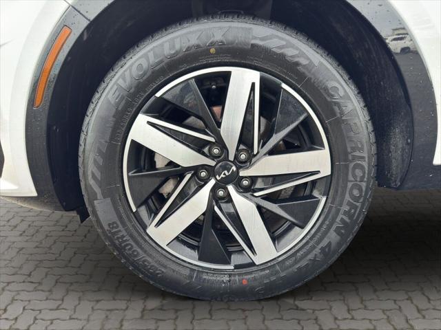 used 2022 Kia Sorento car, priced at $24,502