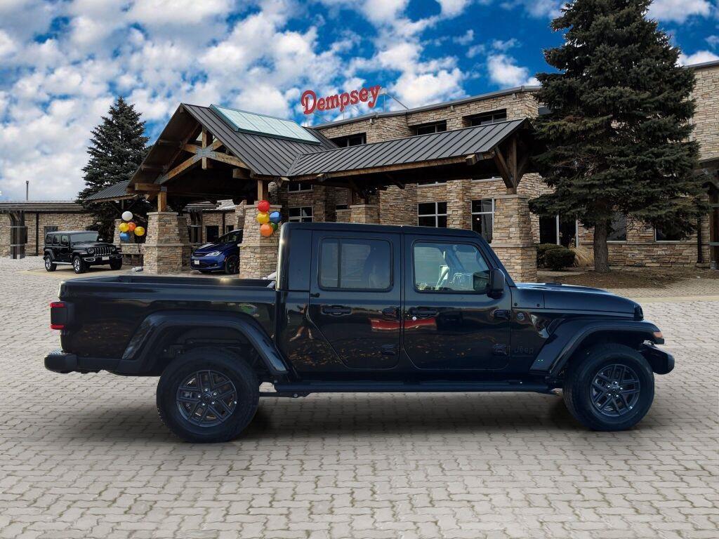 new 2025 Jeep Gladiator car, priced at $50,236