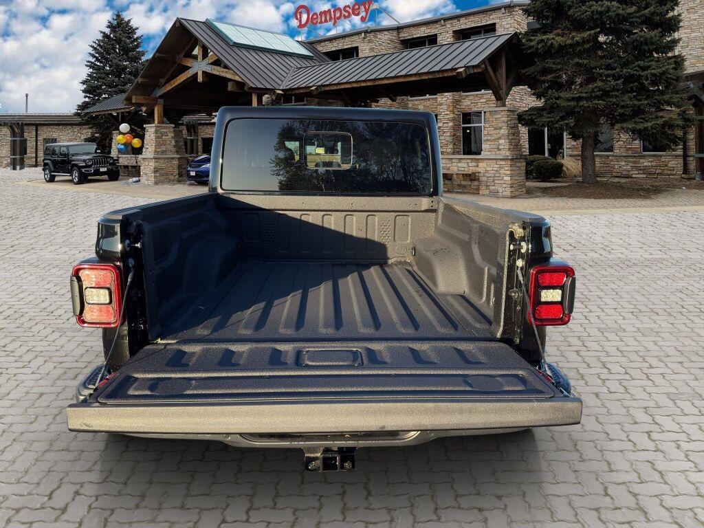 new 2025 Jeep Gladiator car, priced at $50,236