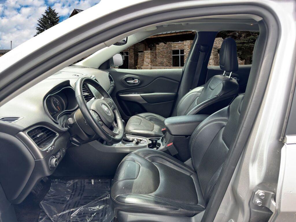 used 2019 Jeep Cherokee car, priced at $20,959