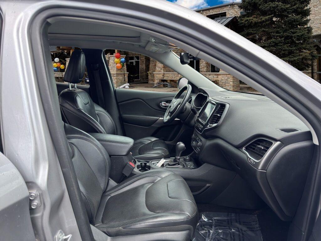 used 2019 Jeep Cherokee car, priced at $20,959
