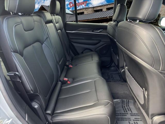 new 2025 Jeep Grand Cherokee car, priced at $44,013