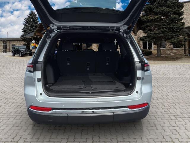 new 2025 Jeep Grand Cherokee car, priced at $44,013