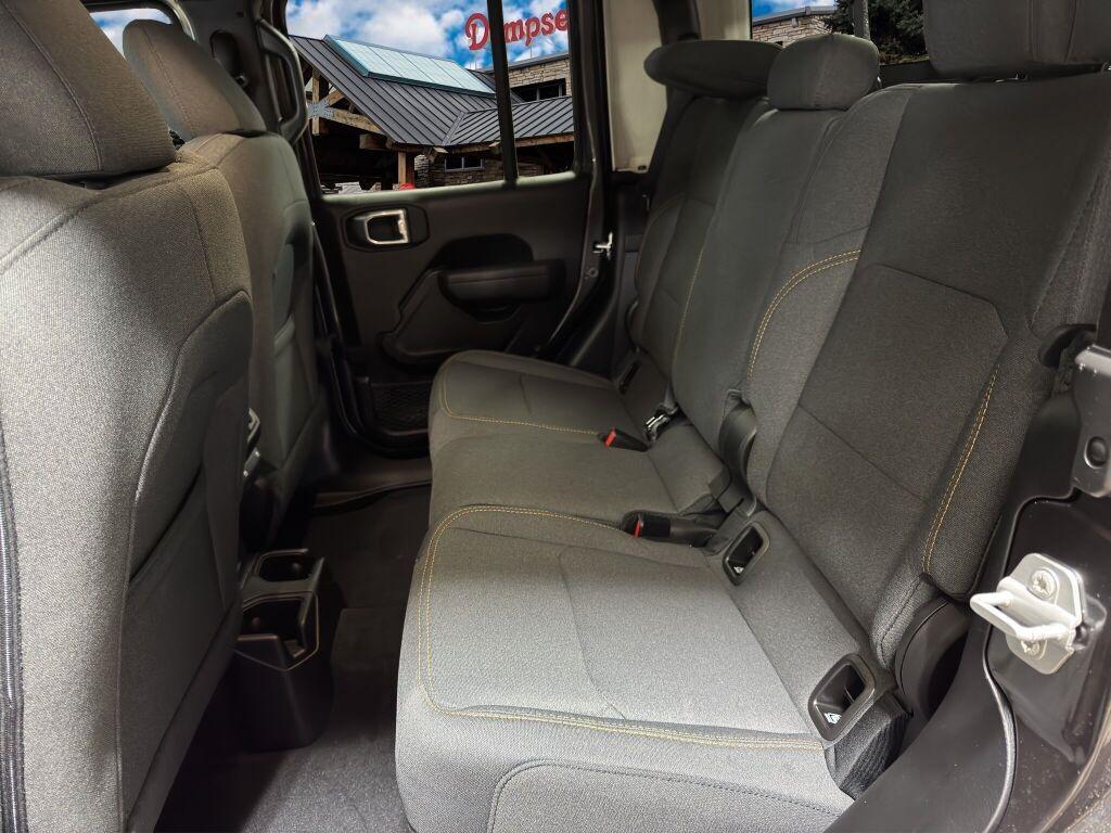 new 2025 Jeep Gladiator car, priced at $50,236