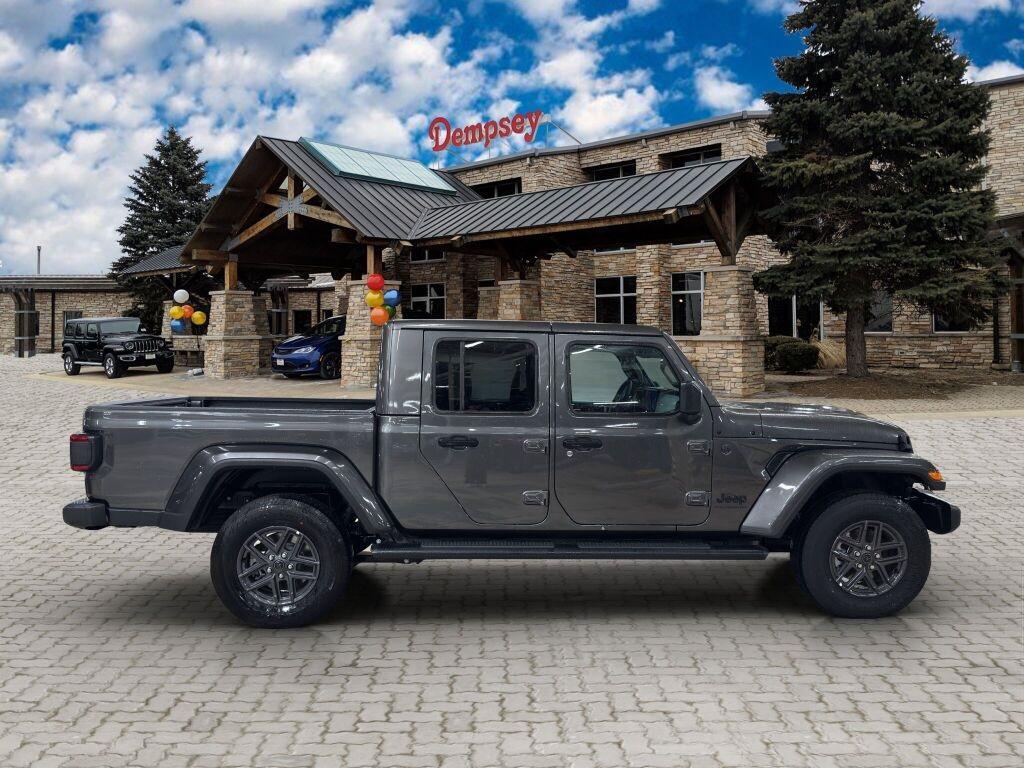 new 2025 Jeep Gladiator car, priced at $50,236