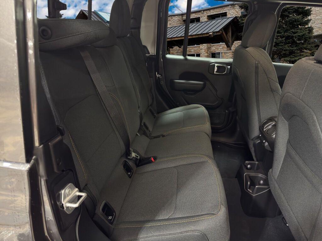 new 2025 Jeep Gladiator car, priced at $50,236