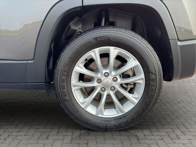 used 2022 Jeep Cherokee car, priced at $24,991