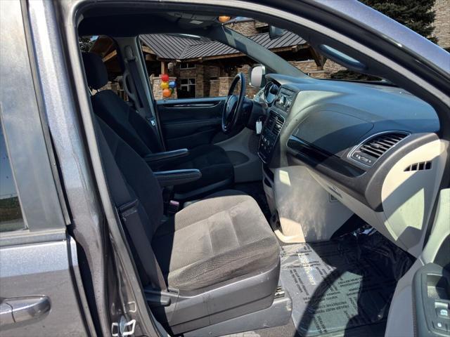 used 2016 Dodge Grand Caravan car