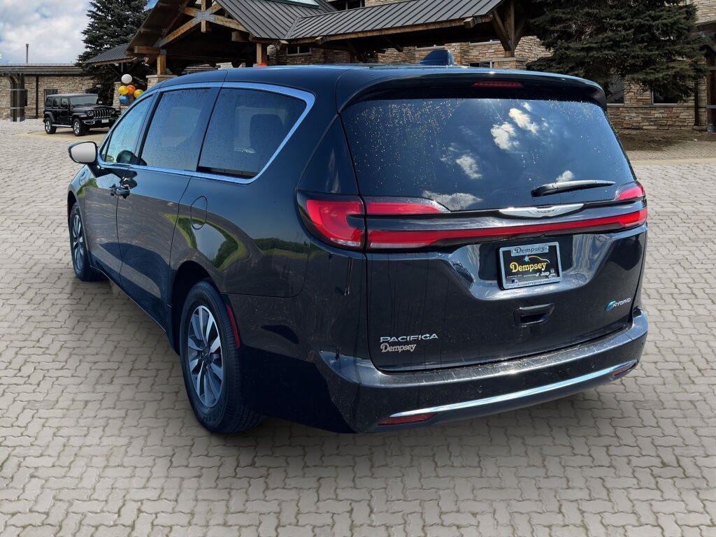 used 2023 Chrysler Pacifica Hybrid car, priced at $27,791