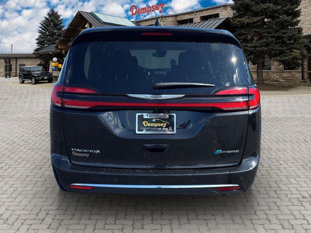 used 2023 Chrysler Pacifica Hybrid car, priced at $27,791
