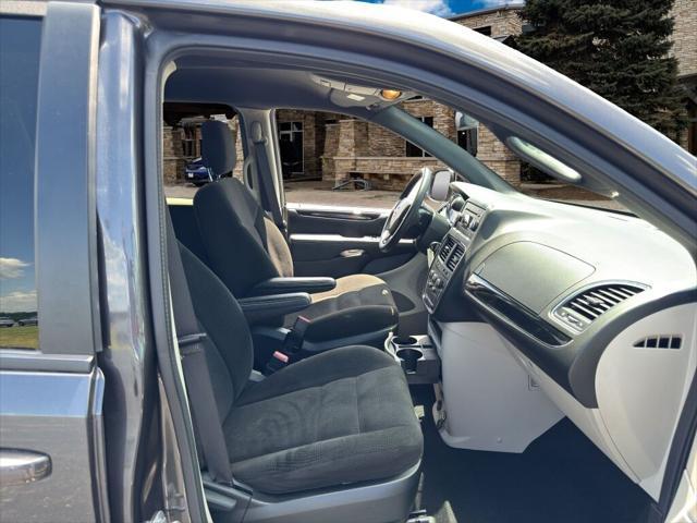 used 2016 Dodge Grand Caravan car